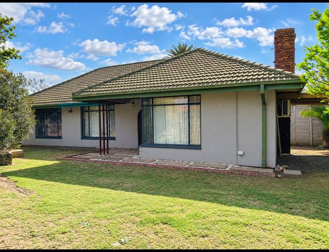 3 BEDROOM FREEHOLD FOR SALE IN VANDERBIJLPARK SW 1